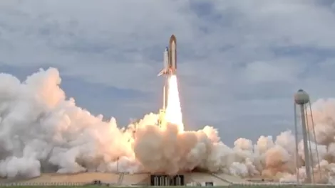 Smartphones hitch final ride into space