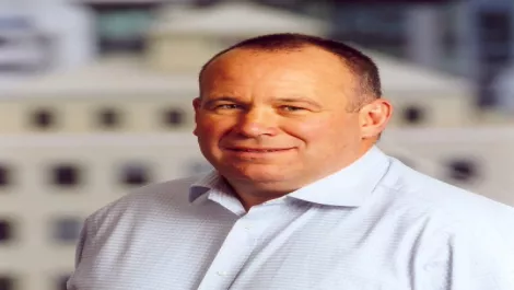 Ratcliffe steps down from Chorus, steps up to UFB