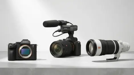 Sony launches Alpha 7R VI camera & new lens in Australia